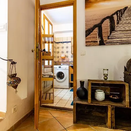 Apartment En - Coeur Pieton Historique Avec Patio Privatif, La Au Bout De La Rue ! La Ciotat